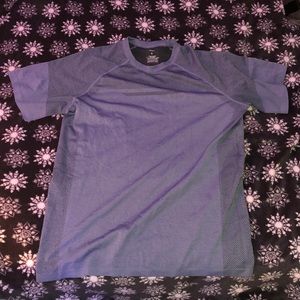 nice breathable exercise shirt